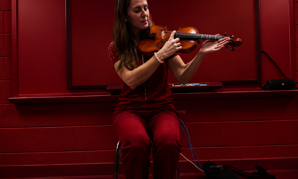 Correct violin posture and hand placement for beginners