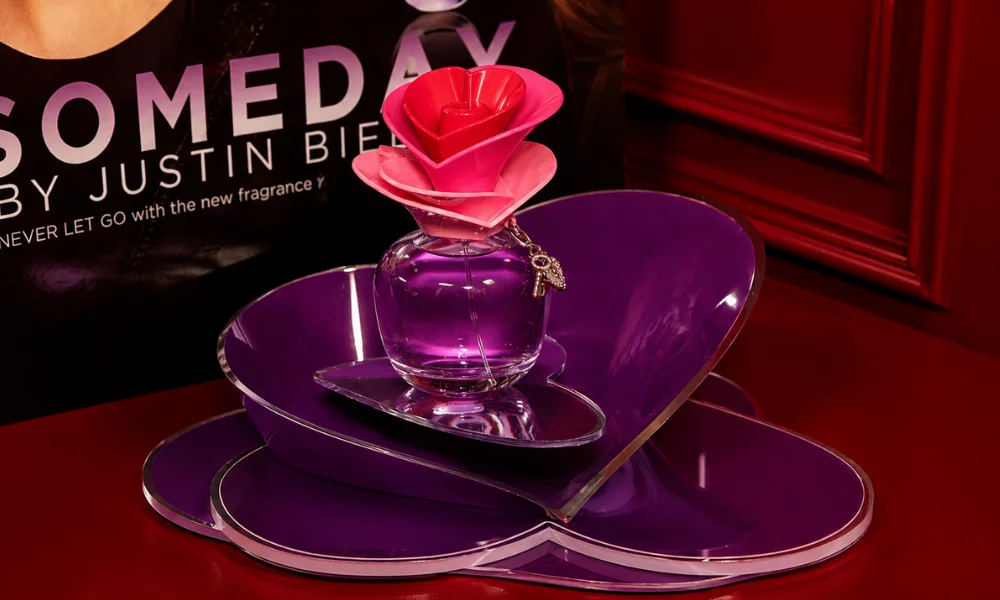 Girlfriend and signature fragrances by Justin Bieber