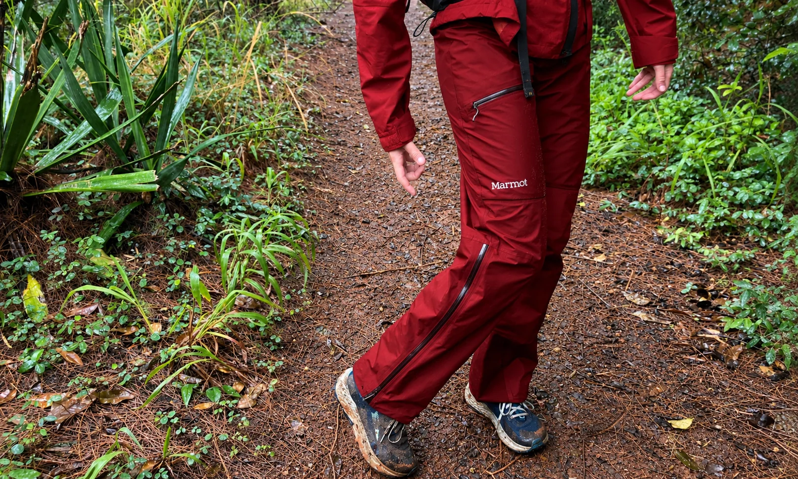 | Hiking Rain Pants for Wet and Stormy Conditions Lightweight weather protection of Marmot Minimalist pants