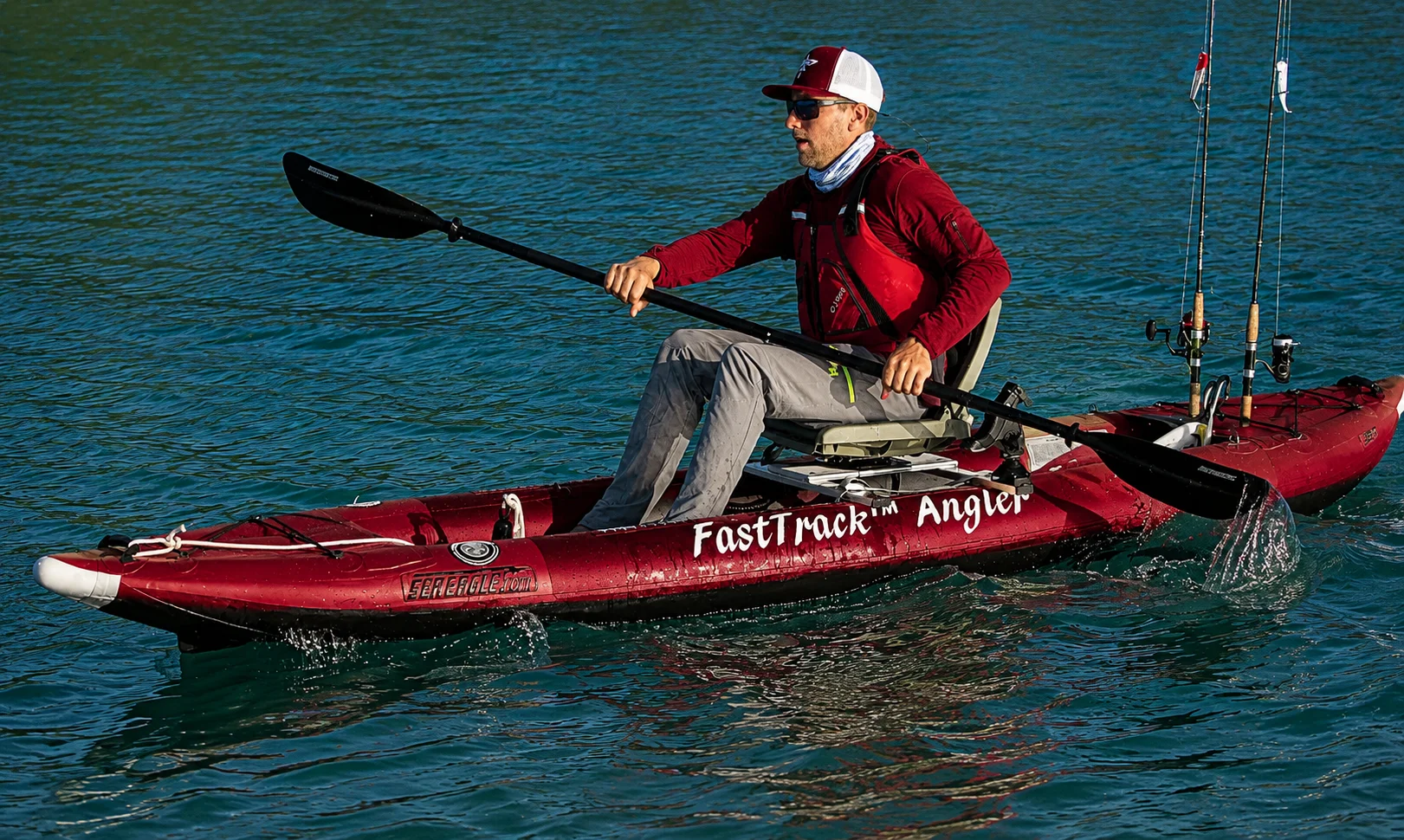 Fishing features and stability of the Sea Eagle 385fta